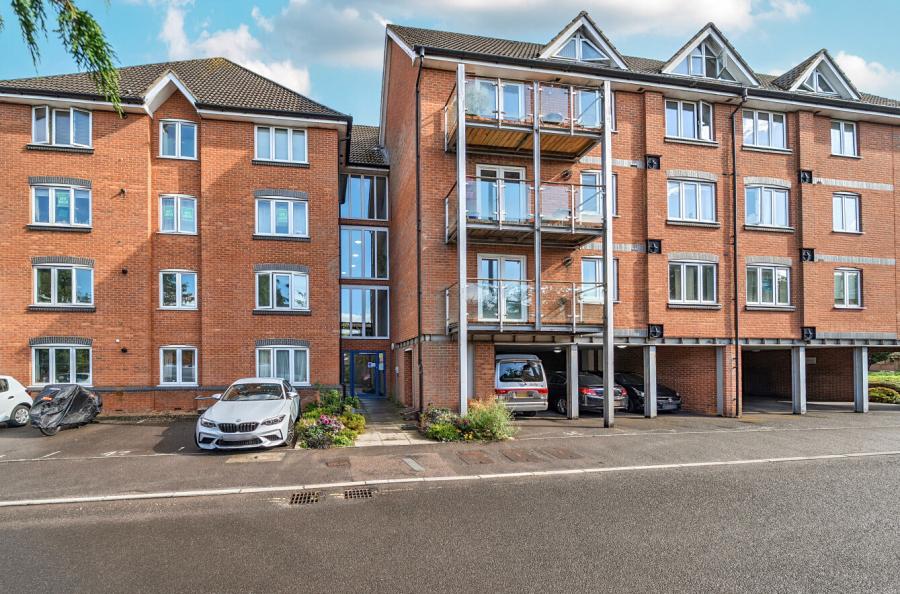 2 bedroom apartment for sale