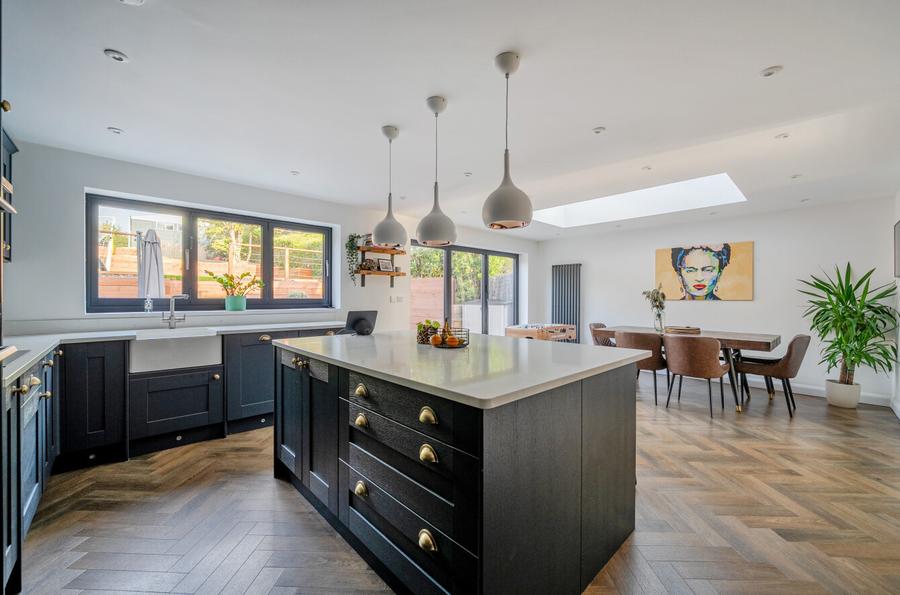 4 bedroom  semi-detached house for sale
