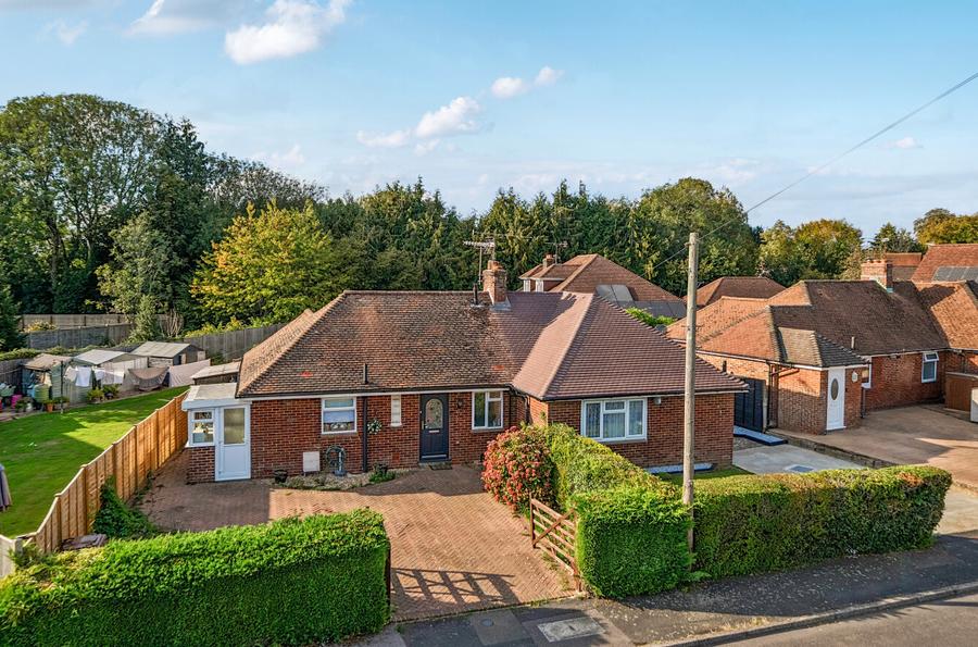 2 bedroom  semi-detached bungalow for sale