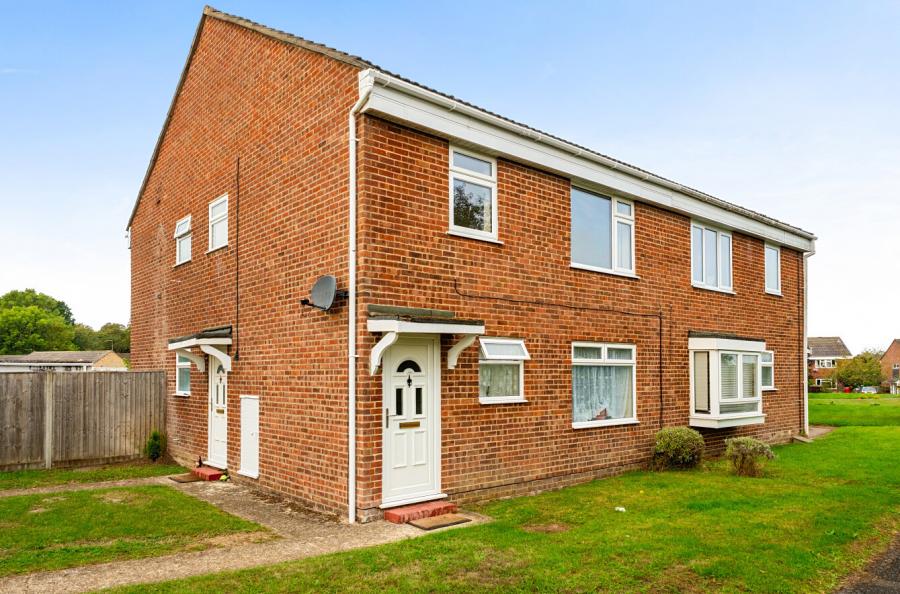 2 bedroom maisonette to rent