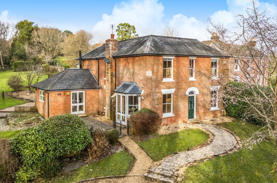 5 bedroom house to rent