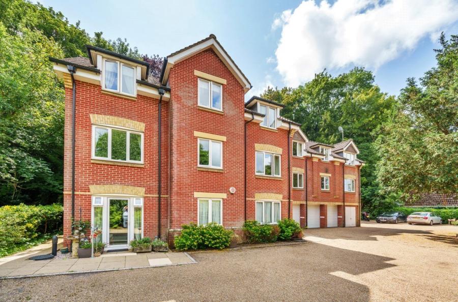 2 bedroom apartment to rent