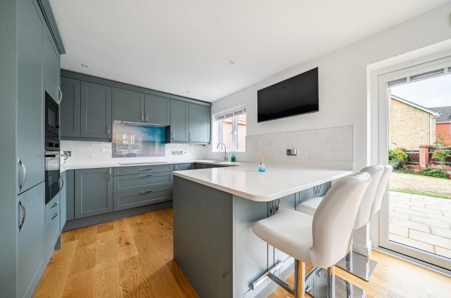 3 bedroom  detached house for sale