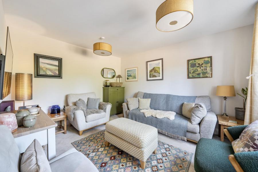 4 bedroom  detached house for sale