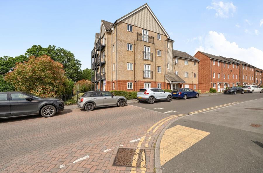 2 bedroom apartment for sale