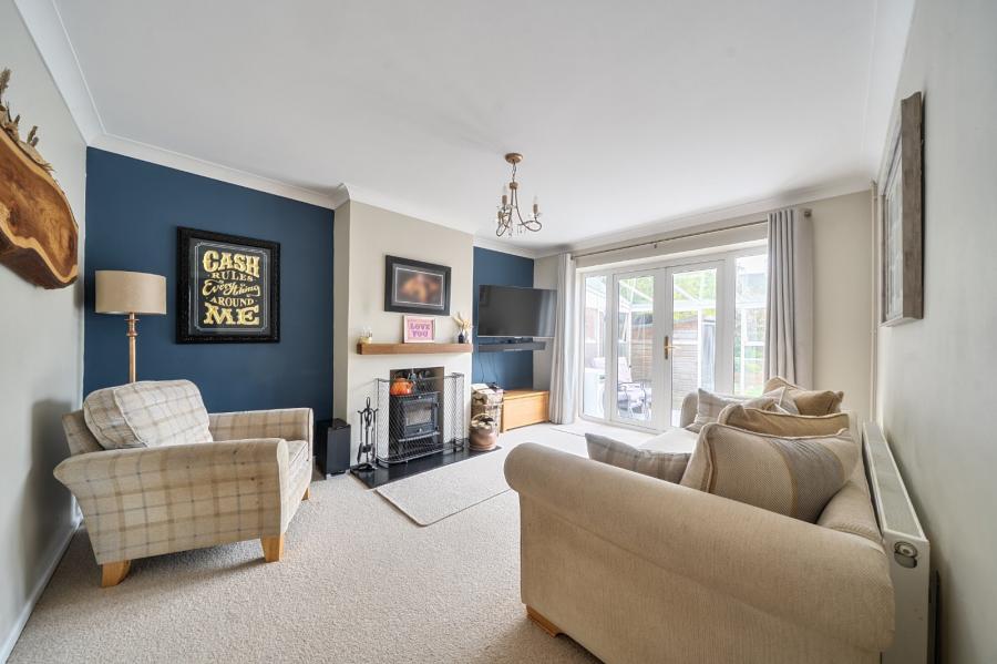 3 bedroom  semi-detached bungalow for sale