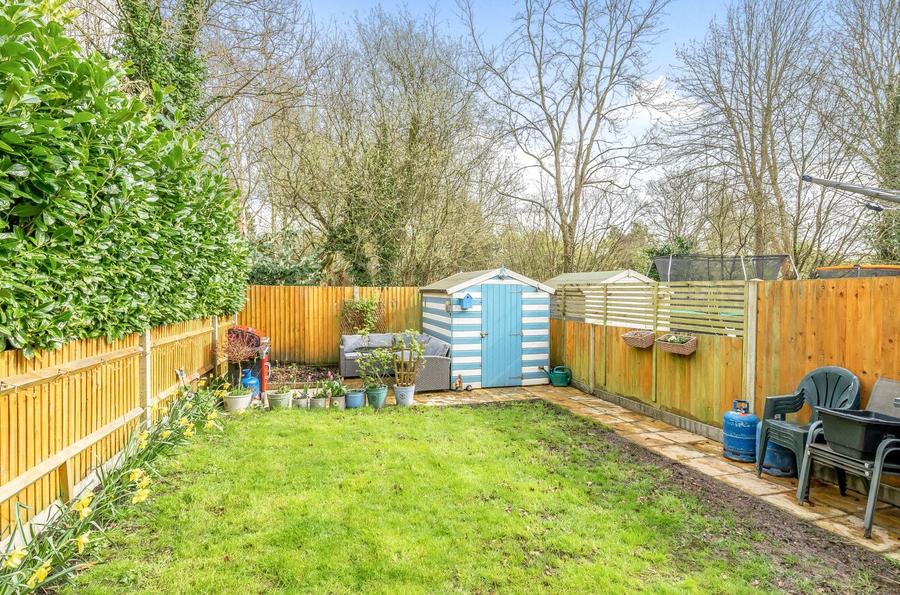2 bedroom  semi-detached house for sale