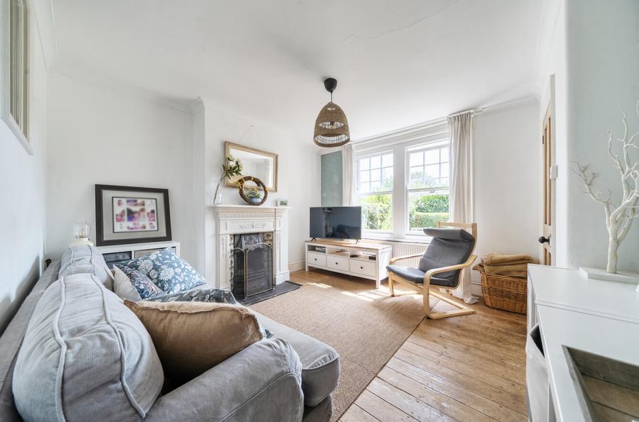 3 bedroom  terraced house for sale