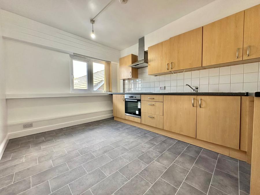 3 bedroom apartment to rent