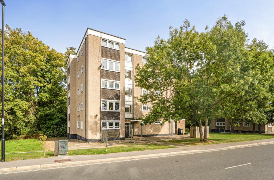 2 bedroom apartment to rent