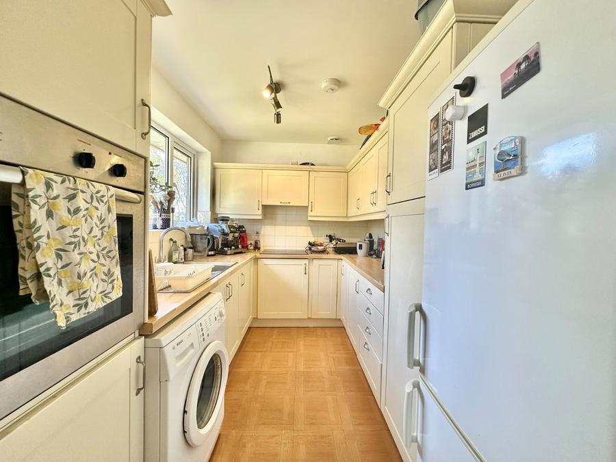 2 bedroom maisonette to rent
