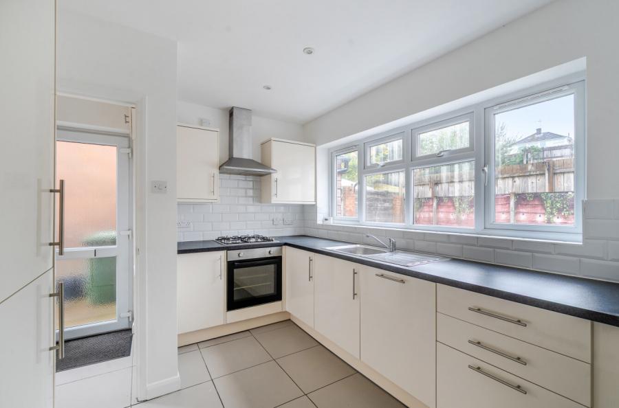 3 bedroom  detached house for sale
