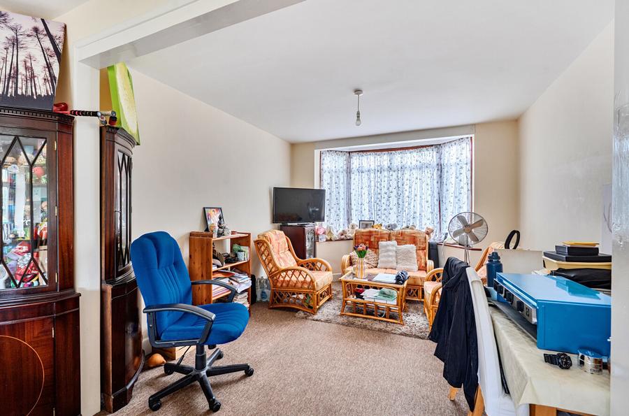 3 bedroom  semi-detached house for sale