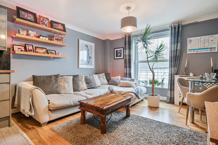 2 bedroom apartment to rent