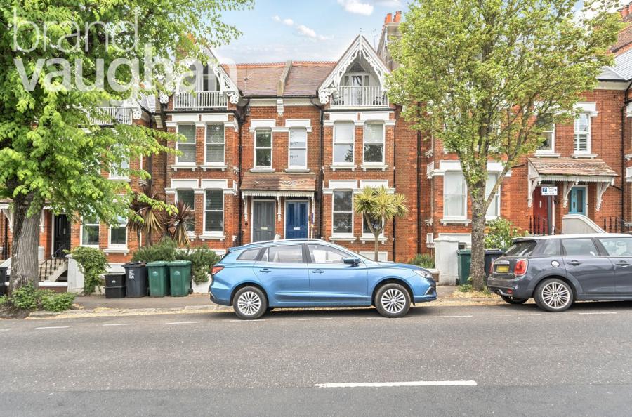 2 bedroom apartment to rent