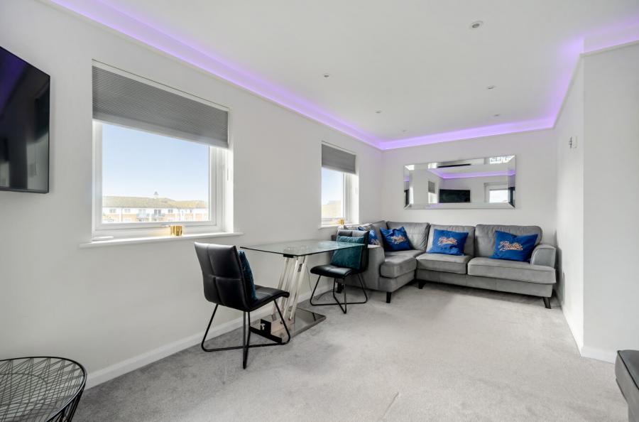 2 bedroom apartment to rent