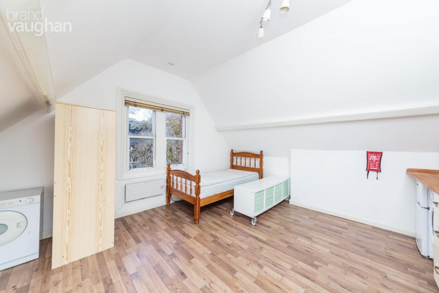  studio apartment to rent