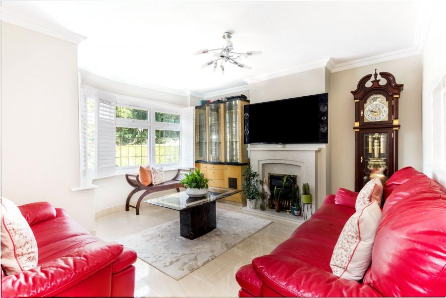 3 bedroom  semi-detached house to rent
