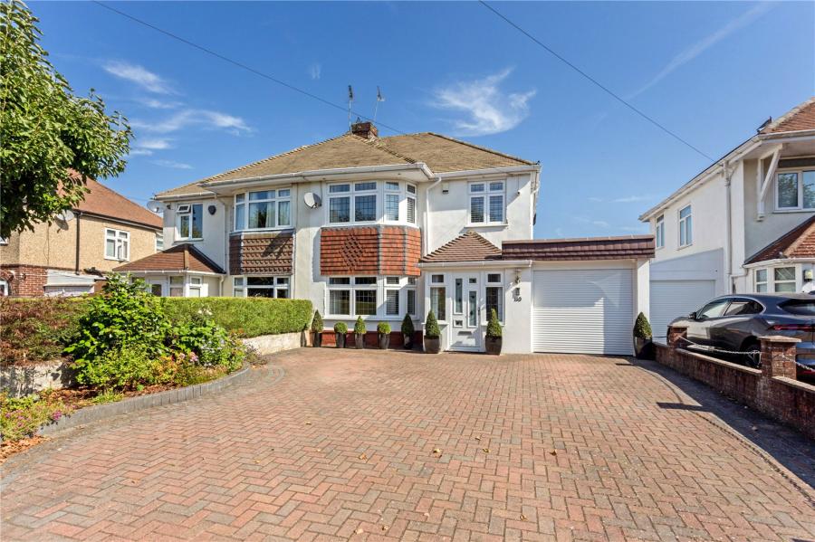 3 bedroom  semi-detached house to rent