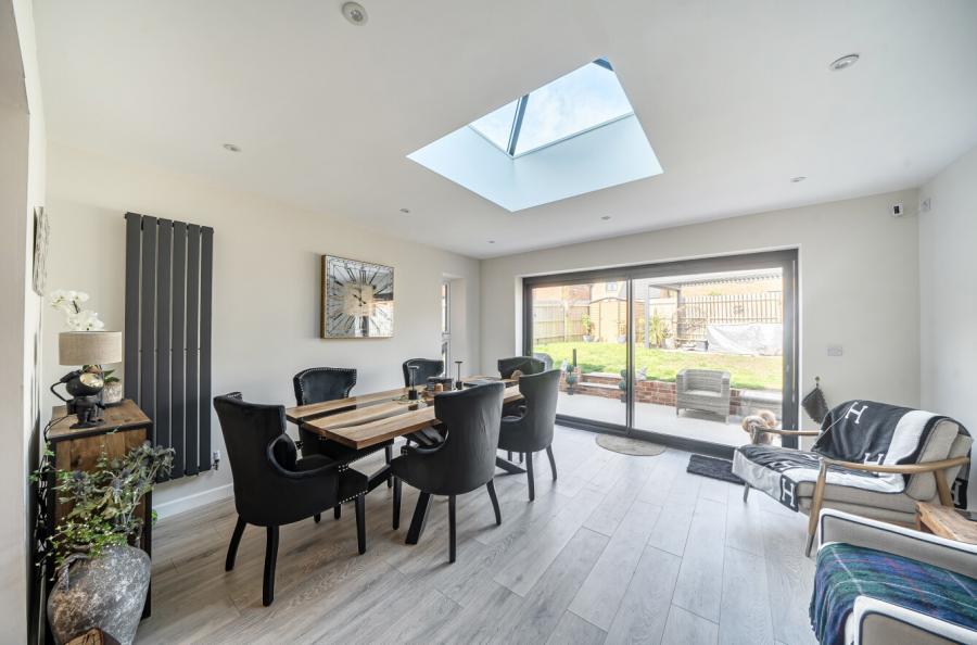 4 bedroom  semi-detached house for sale