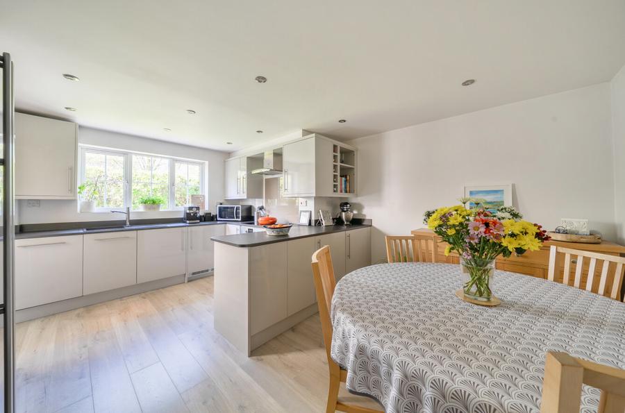 4 bedroom  detached house for sale