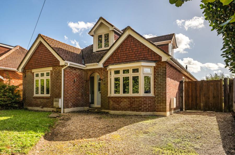 4 bedroom  detached bungalow for sale