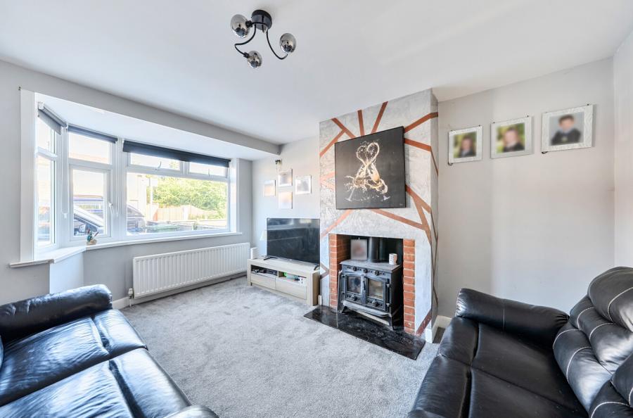 3 bedroom  semi-detached house for sale