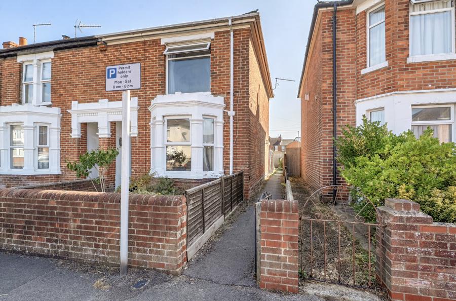 1 bedroom apartment for sale