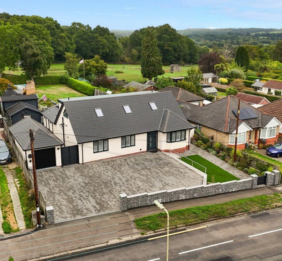 4 bedroom  detached bungalow for sale