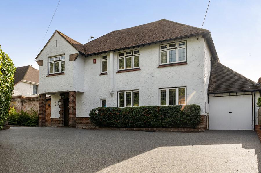 4 bedroom  detached house for sale