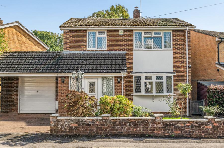 3 bedroom  detached house for sale
