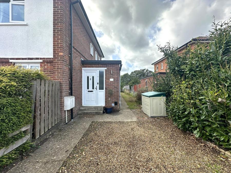2 bedroom maisonette to rent
