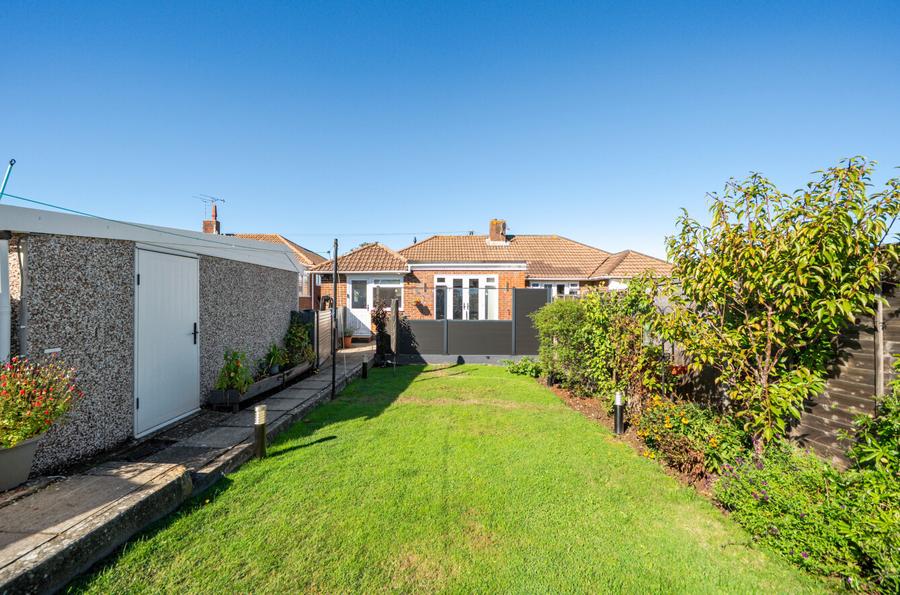3 bedroom  semi-detached bungalow for sale