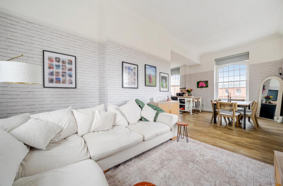 2 bedroom apartment for sale