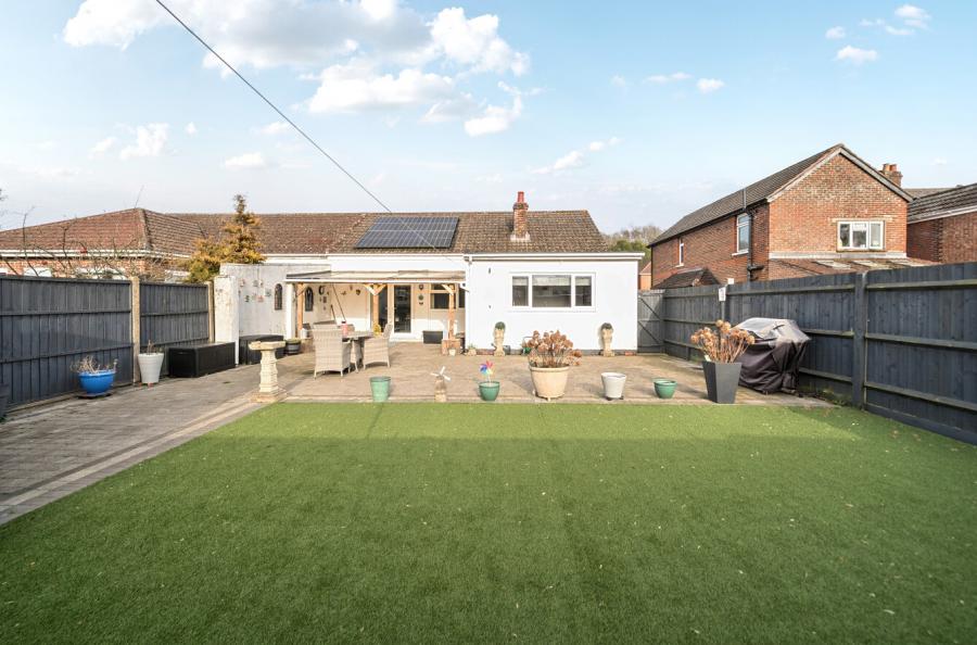 3 bedroom  semi-detached bungalow for sale