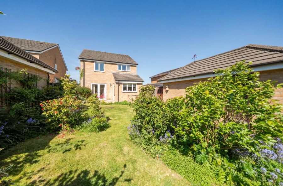 4 bedroom  detached house for sale