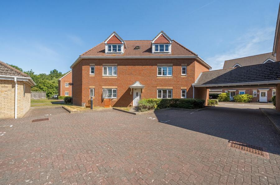 2 bedroom apartment for sale