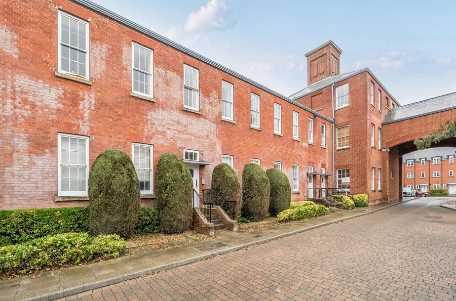 2 bedroom apartment for sale