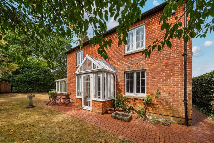 5 bedroom house to rent