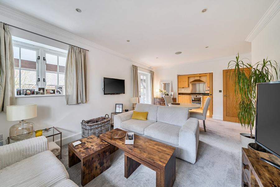 2 bedroom apartment for sale