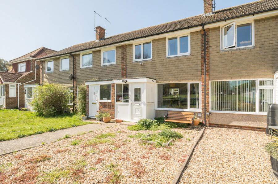 3 bedroom  terraced house for sale