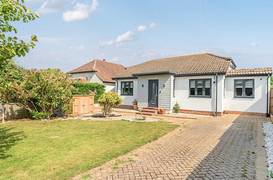 3 bedroom  detached bungalow for sale