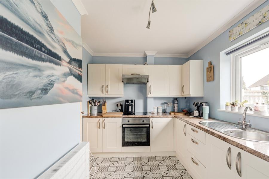 2 bedroom apartment for sale