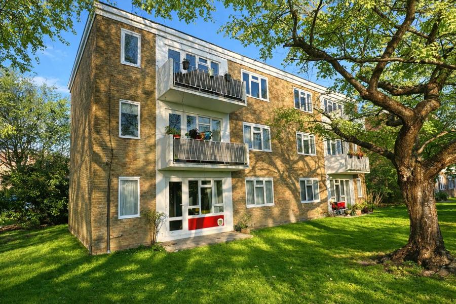 2 bedroom apartment for sale