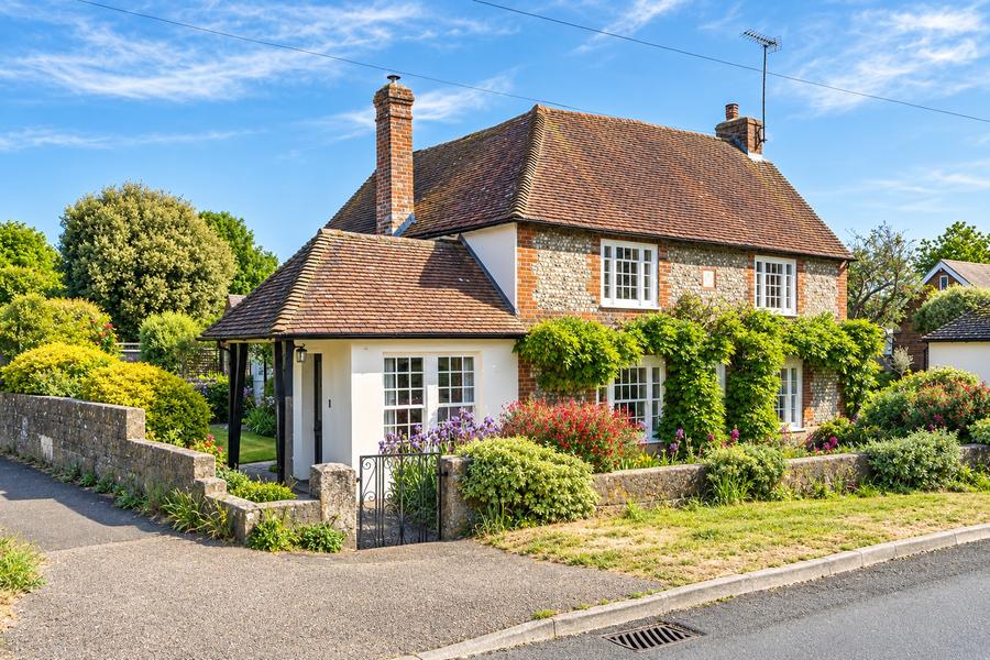 4 bedroom  detached house for sale