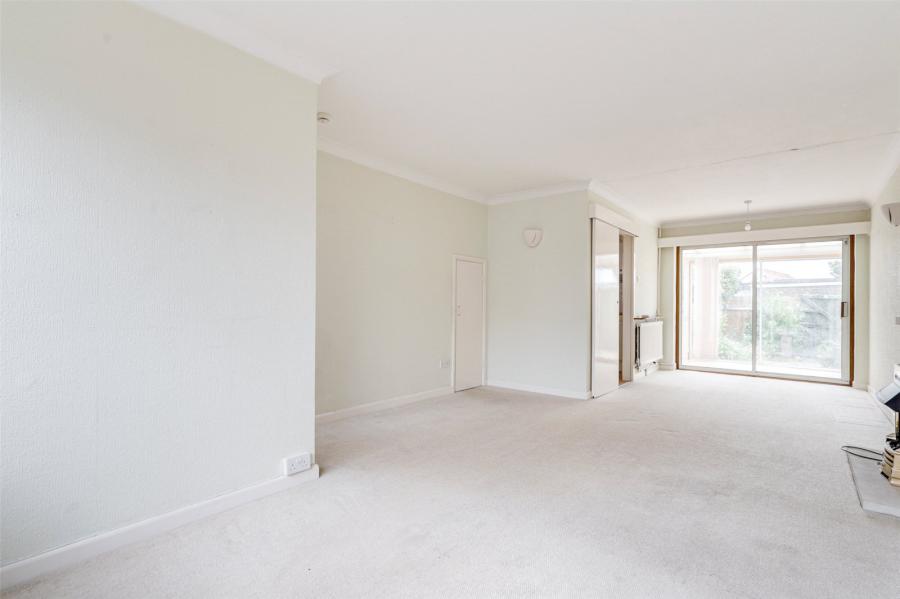 2 bedroom  terraced house for sale