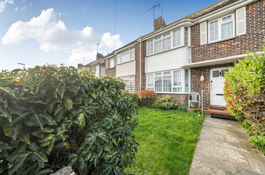 3 bedroom  terraced house for sale