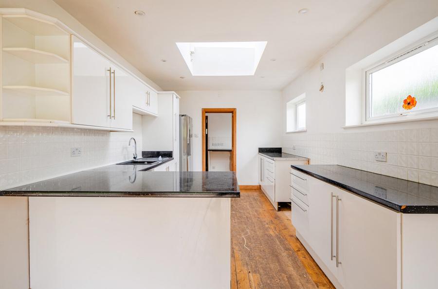 5 bedroom  detached bungalow for sale