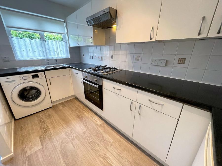 2 bedroom  terraced house to rent