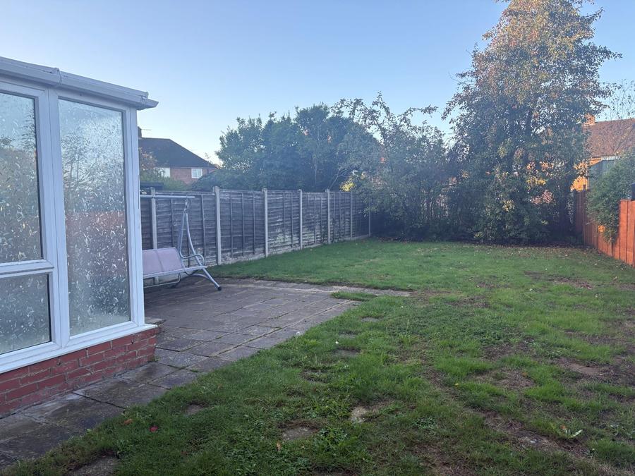 3 bedroom  semi-detached house to rent